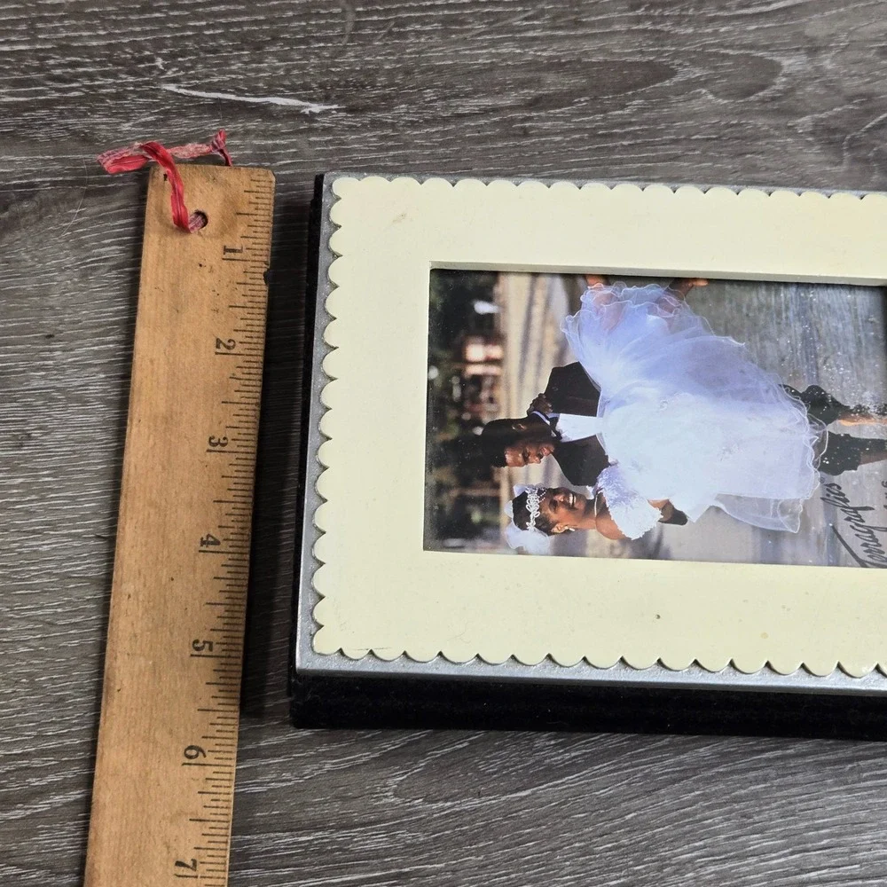 Vintage Terragrafics Velvet Photo Album with Scalloped Picture Frame Cover 7x5